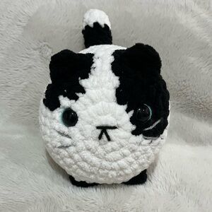 Chubby Black & White Crochet Cat Plush - Amigurumi Stuffed Animal